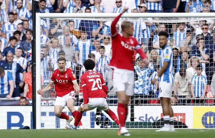 Huddersfield Town - Nottingham Forest