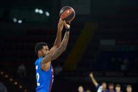 Higgins lleva al Barça a semifinales