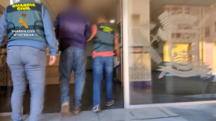 Detenidas 28 personas en una operación contra la inmigración irregular en Cumbres Mayores.