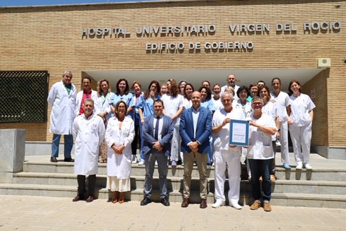 Profesionales sanitarios de Medicina Interna del Virgen del Rocío.