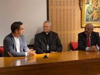 Francisco Carrión recibe el premio 'Lolo' de periodismo y dedica el reconocimiento a los cristianos perseguidos