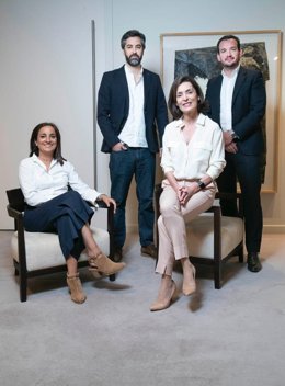 De izquierda a derecha, y en primera fila, Cristina Gonzalo y Marisa Manzano. Detrás, Manuel Castro y Jesús Aspra.