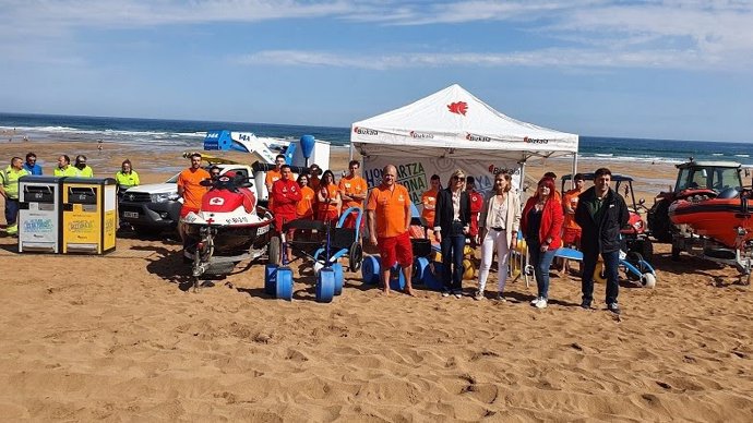 Presentación de la temporada de playas de Bizkaia en Muskiz