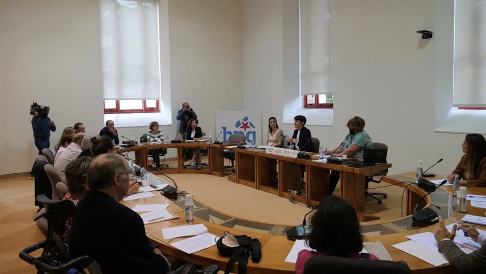 La portavoz nacional del BNG, Ana Pontón, en un encuentro con entidades y colectivos del ámbito de la discapacidad y la dependencia