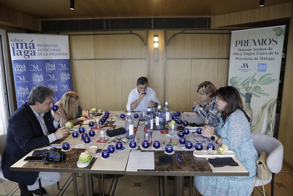 El presidente de la Diputación, Francisco Salado, hace público el fallo del jurado de los XXI Premios Sabor a Málaga a los Mejores Aceites de Oliva Virgen Extra de la provincia de Málaga. En   Málaga 30/05/2022