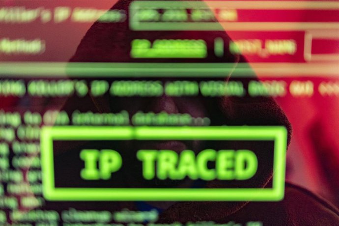 Archivo - Una representación gráfica en un ordenador tras ser atacado por un cibercriminal.