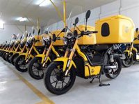 Correos incorpora 141 motos más a su flota de reparto eléctrica cibersegura en Andalucía