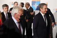 Felipe González lamenta el desinterés de la juventud de la OTAN y la vuelta a "mirarse el ombligo"