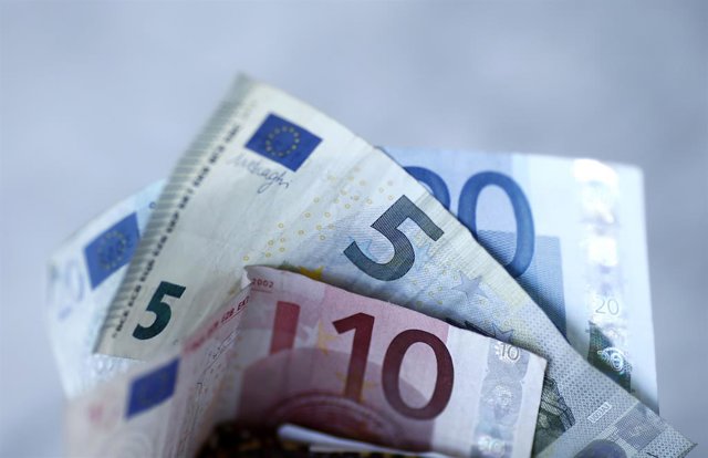 Archivo - Imatge de recurs d'uns bitllets d'euro