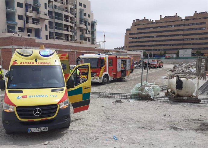 Herido grave un obrero al golpearle un bloque de más de una tonelada y caer a una zanja en El Cañaveral