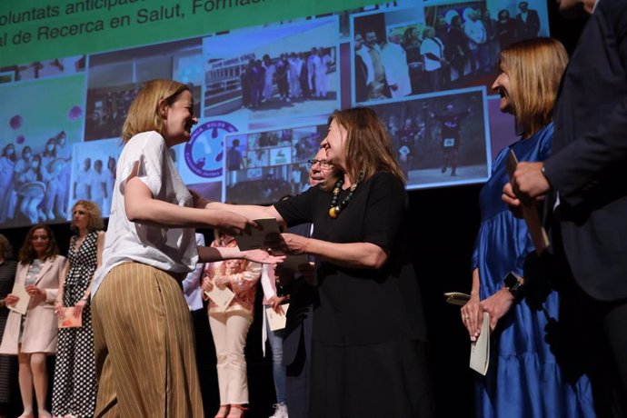 La presidenta del Govern, Francina Armengol, ha participado en el acto de entrega de premios y reconocimientos con motivo de la Jornada de la Salud Balear.