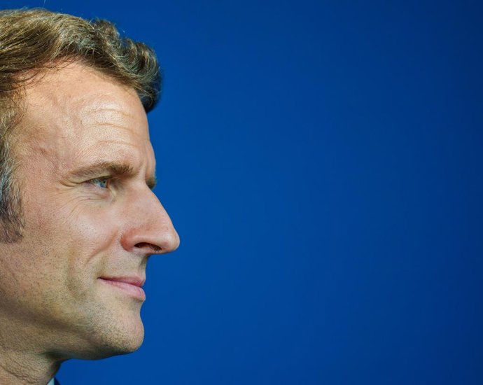 09 May 2022, Berlin: French President Emmanuel Macron holds a joint press conference with German Chancellor Olaf Scholz at the Federal Chancellery. Photo: Michael Kappeler/dpa