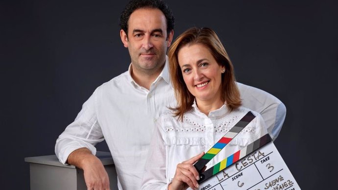 El Teatro Bretón de Logroño proyecta mañana martes el documental 'La cesta' de los heladeros Fernando Sáenz y Angelines González