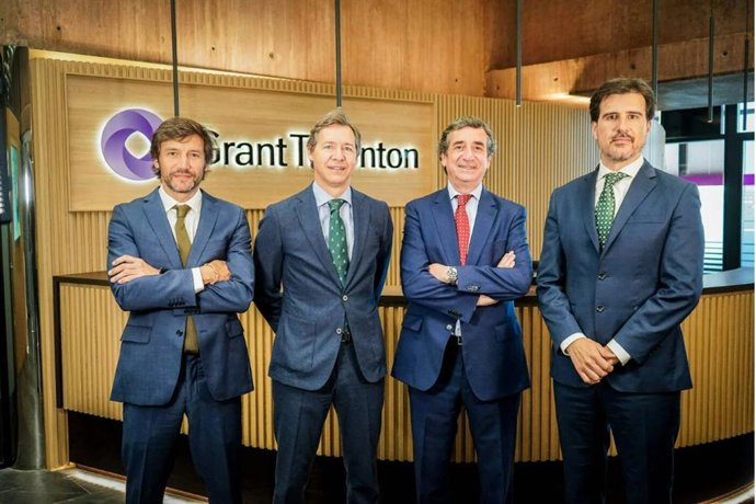 De izquierda a derecha: Eduardo González, Juan José Ríos, Álvaro Rodríguez y Roberto Benito.