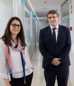 Los doctores Martín Broto e Hindi, responsables de la Unidad de Sarcomas de la FJD y OncoHealth