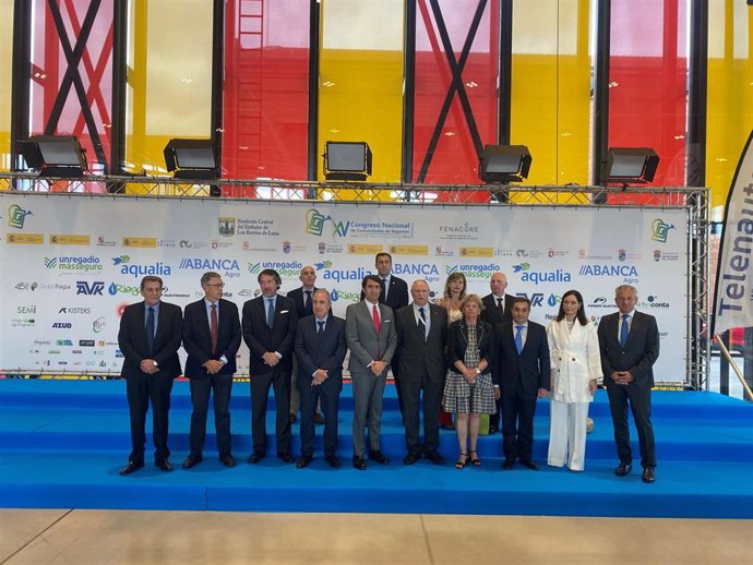 Inauguración oficial del XV Congreso Nacional de Comunidades de Regantes en el Palacio de Exposiciones de León.