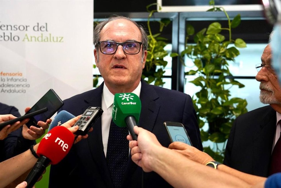 El Defensor del Pueblo, Ángel Gabilondo.