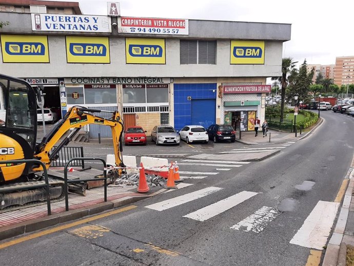 Obras en la rotonda de Cruces.