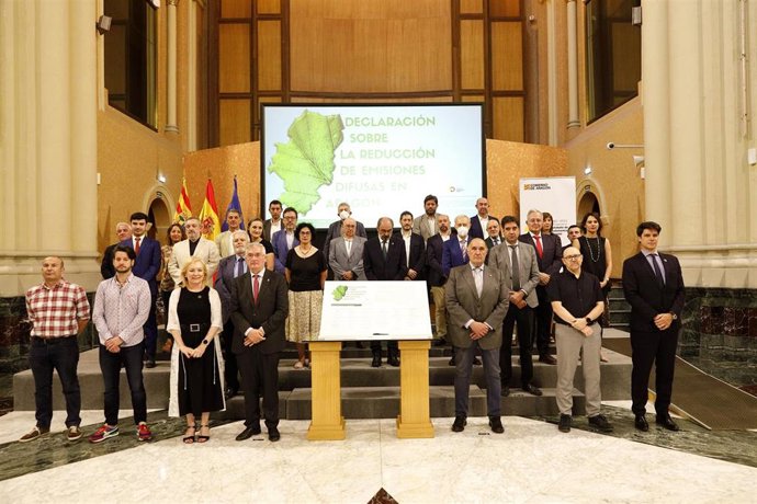 El Gobierno de Aragón convoca una reunión para presentar conclusiones del Foro de reducción de emisiones difusas, donde se ha firmado una Declaración de todos los participantes.