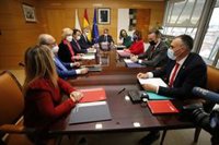 La bonificación de 49 tasas y tarifas de Cantabria entra en vigor mañana