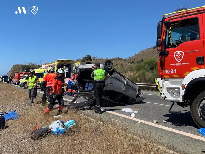 Dos heridos en un accidente de tráfico en Vélez-Málaga en el que han intervenido efectivos del CPB Málaga
