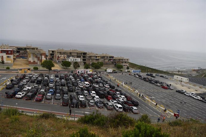 Imagen de archivo de coches en La frontera del Tarajal a 21 de mayo de 2022, en Ceuta (España). 