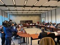 La Junta retoma con UGT, CCOO y CSIF el Acuerdo de 2018 de mejora de las condiciones laborales de los empleados públicos