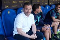 Sergio González renueva una temporada con el Cádiz