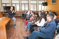El presidente del Senado se reúne con estudiantes de la Universidad de La Laguna