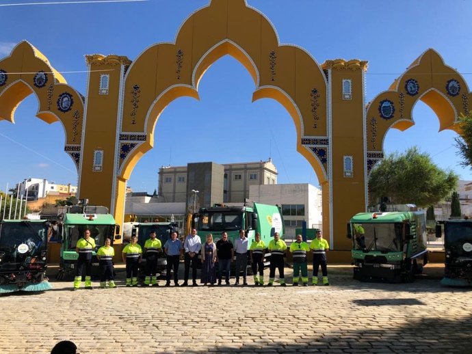 Dispositivo de limpieza municipal para la Feria de Alcalá de Guadaíra.