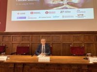 De Cos apunta que los tipos de interés podrían llegar al 1% si la inflación se ancla en el 2%