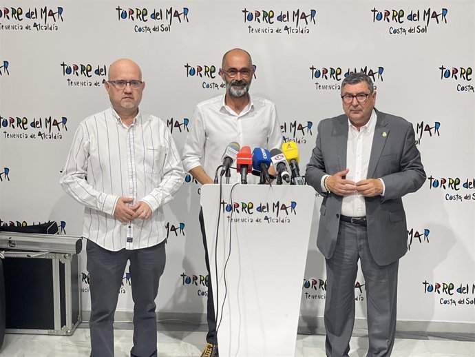 Presentación del expediente para la construcción del colector Cajiz-Los Puertas