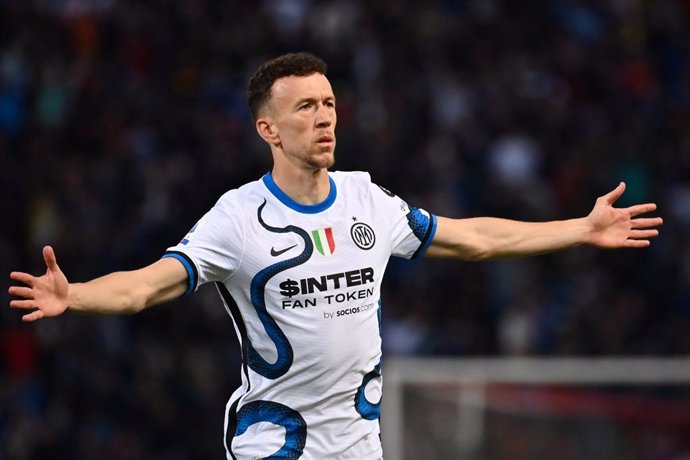 Archivo - 27 April 2022, Italy, Bologna: Inter Milan's Ivan Perisic celebrates scoring his side's first goal during the Italian Serie A soccer match between Bologna FC 1909 and Inter Milan at Renato Dall'Ara stadium. Photo: Massimo Paolone/LaPresse via 