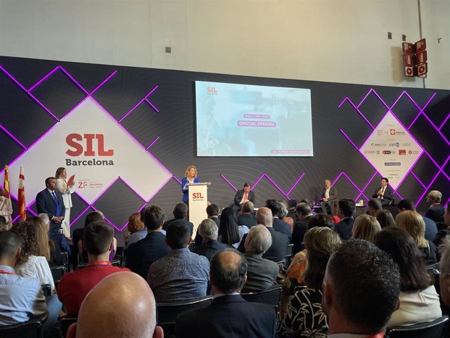 La ministra de Transportes, Movilidad y Agenda Urbana, Raquel Sánchez, durante su intervención.