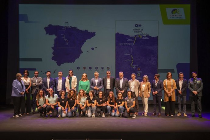 El Consejero De Sanidad, Raúl Pesquera, Entrega Los Reconocimientos De La Red Cántabra De Centros Sin Humo Como Colofón A Los Actos Del Día Mundial Sin Tabaco.
