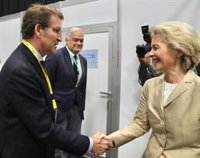 Feijóo defiende ante Von der Leyen que España cumpla "los hitos" pactados con Bruselas para poder recibir los fondos