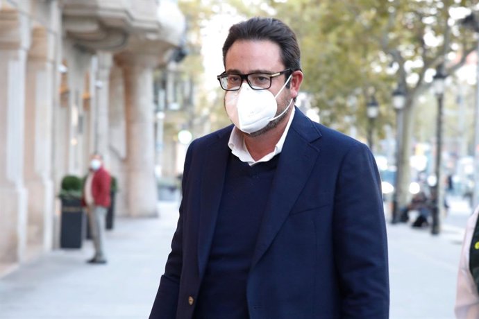 Archivo - Arxiu - L'empresari David Madí arriba al seu despatx d'Aigües de Catalunya