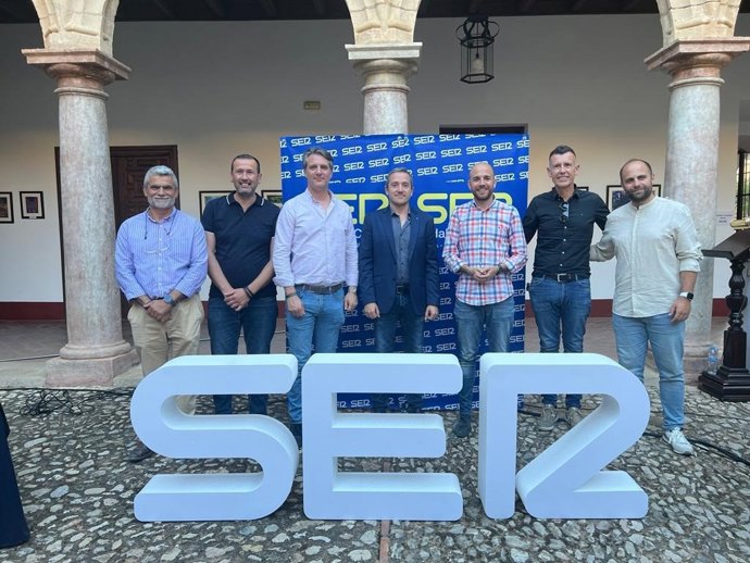 La FAMP alerta del problema de la despoblación en la Andalucía rural  en un foro