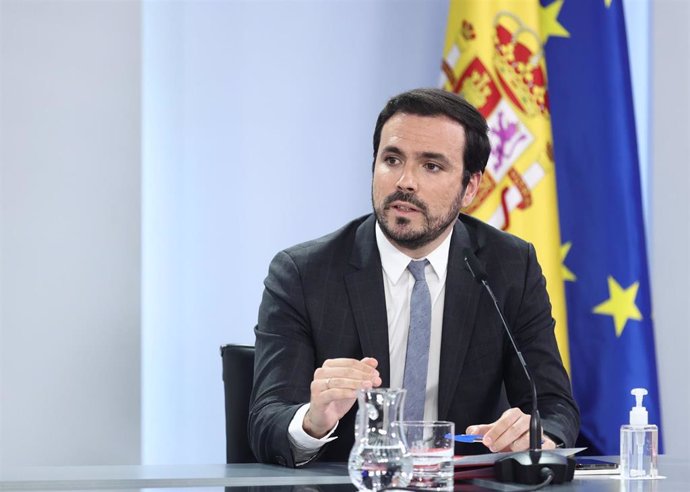 El ministro de Consumo, Alberto Garzón, interviene en la comparecencia tras el Consejo de Ministros celebrado en Moncloa, a 31 de mayo de 2022, en Madrid (España).  