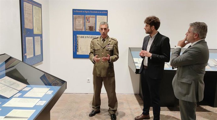 Acto de inauguración de la exposición 'Educación en Segovia'.