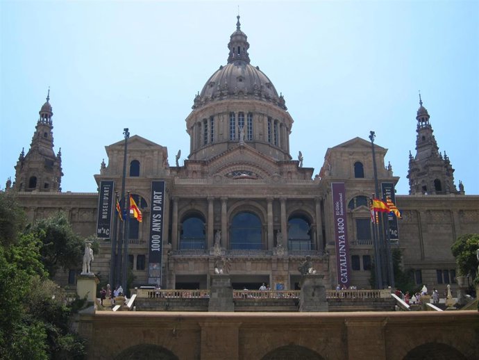 El patronato del MNAC acuerda iniciar el proyecto de ampliación del museo y renovar a Pepe Serra