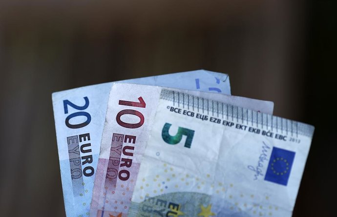 Archivo - Imatge de recurs d'uns bitllets d'euro