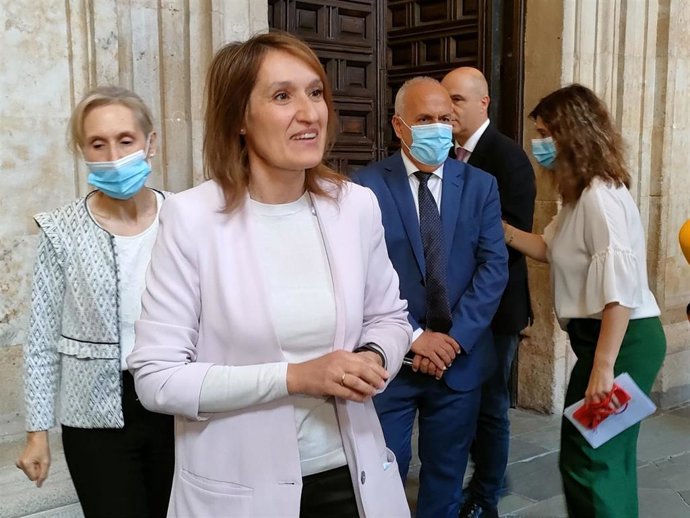 La consejera de Educación, Rocío Lucas, a su llegada a Salamanca.