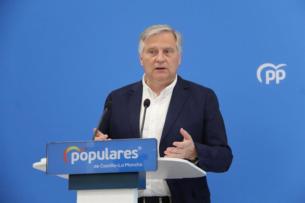 Pp Clm (Cortes De Voz Y Fotografía) Rueda De Prensa De Francisco Cañizares