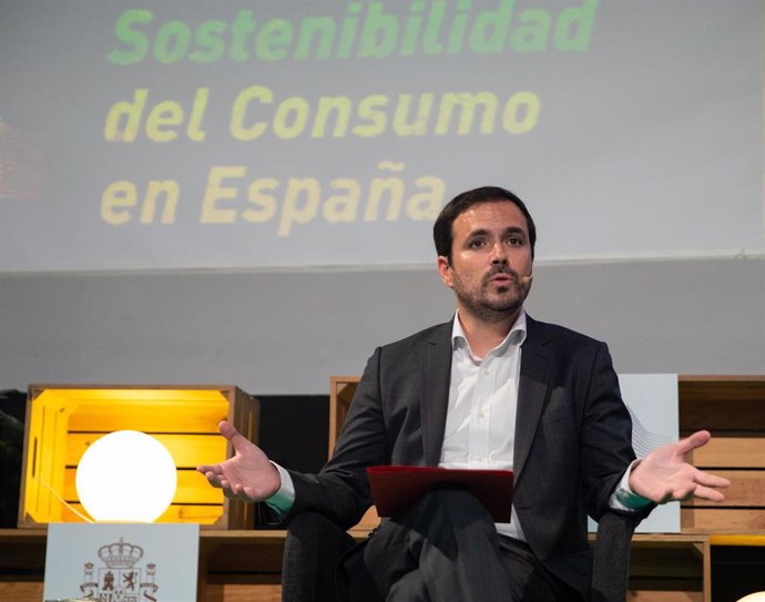 El ministro de Consumo, Alberto Garzón, durante la presentación del informe Sostenibilidad del Consumo en España, en el espacio Impact Hub Gobernador, a 20 de mayo de 2022, en Madrid (España).