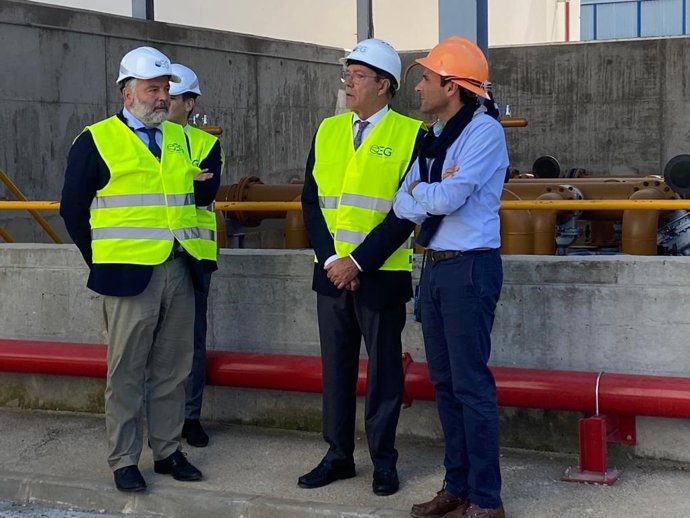 Velasco visita la empresa Olivia Energy Group.