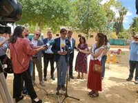 Illa (PSC) apoya en Andalucía la precampaña del PSOE-A y llama a participar el 19J porque "el partido está abierto"