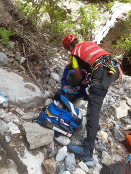 Rescate de una montañera que cayó en Picos