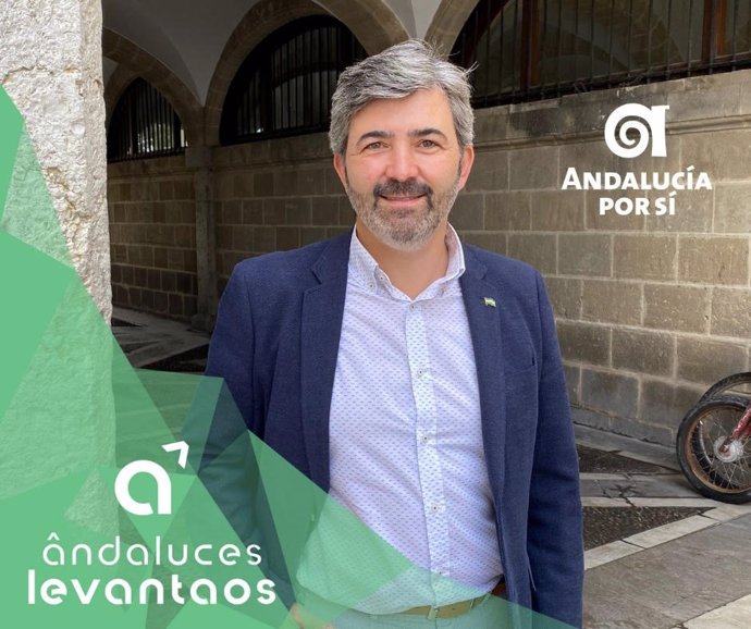 Archivo - El candidato de Andaluces Levantaos a la Presidencia de la Junta, Modesto González.