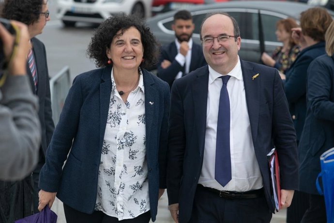 Berta Piñán y Miquel Iceta.
